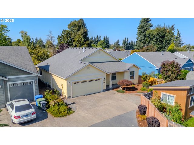 2514 BAINES Blvd, Hubbard, OR 97032