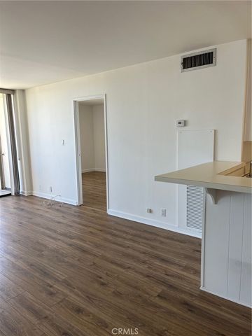 1750 E Ocean Boulevard 1103, Long Beach, CA 90802