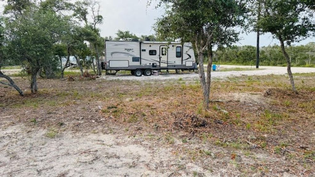 1403 Dallas St, Rockport, TX 78382 — photo 4
