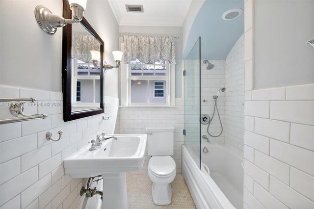 285 NE 105th St, Miami Shores, FL 33138