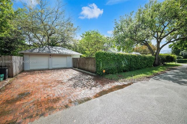 285 NE 105th St, Miami Shores, FL 33138