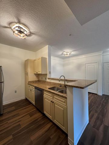 1300 Park West Boulevard Unit 401, Mount Pleasant, SC 29466