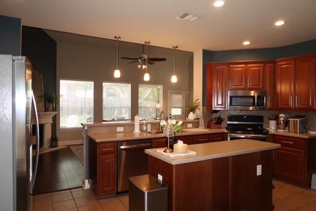 2016 Melissa Oaks LN, Austin, TX 78744
