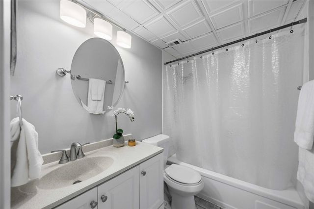 3600 Montrose Boulevard 304, Houston, TX 77006