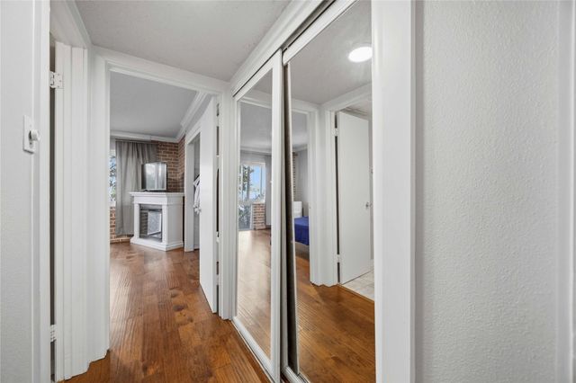 3600 Montrose Boulevard 304, Houston, TX 77006