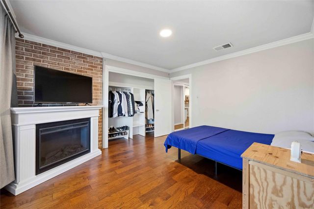 3600 Montrose Boulevard 304, Houston, TX 77006