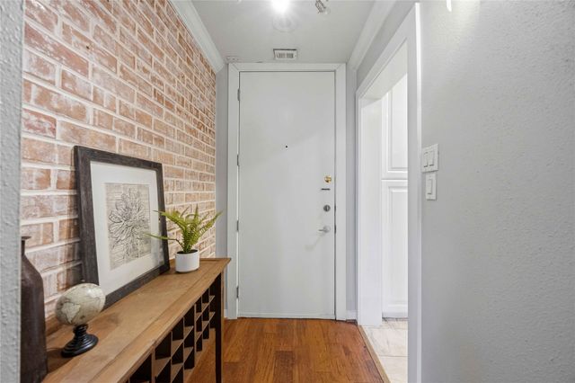 3600 Montrose Boulevard 304, Houston, TX 77006