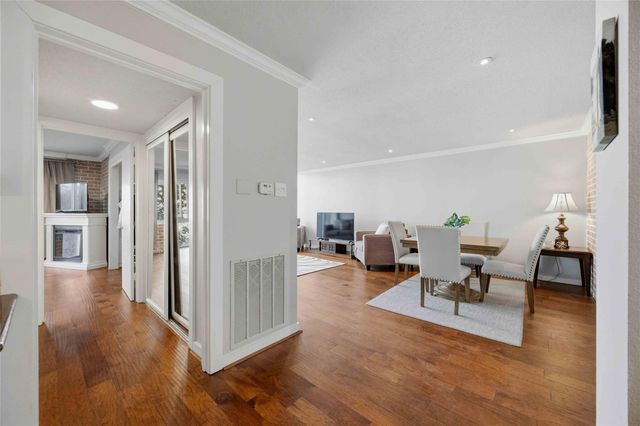 3600 Montrose Boulevard 304, Houston, TX 77006