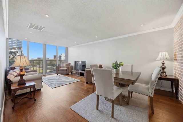 3600 Montrose Boulevard 304, Houston, TX 77006