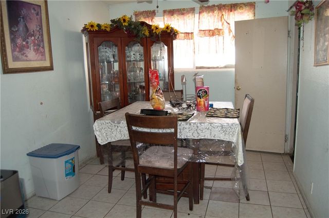 1905 West McDonald Avenue, North Las Vegas, NV 89032