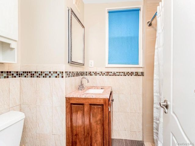 4004 Rombouts Avenue, Bronx, NY 10466