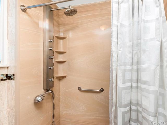 4004 Rombouts Avenue, Bronx, NY 10466