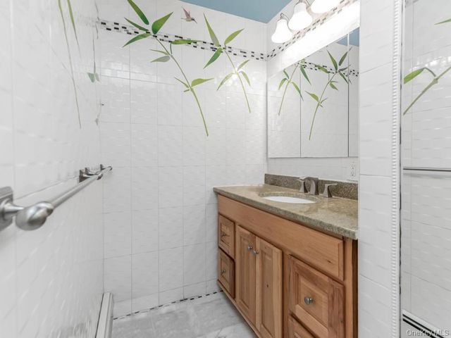4004 Rombouts Avenue, Bronx, NY 10466