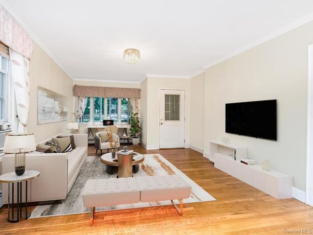 4004 Rombouts Avenue, Bronx, NY 10466