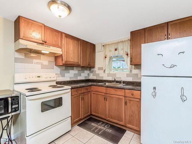 4004 Rombouts Avenue, Bronx, NY 10466