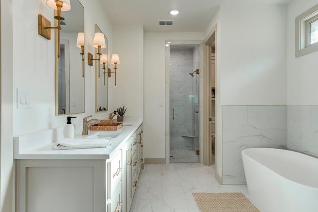 612 N 9th Street, Wolfforth, TX 79382