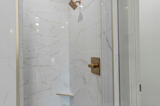 612 N 9th Street, Wolfforth, TX 79382