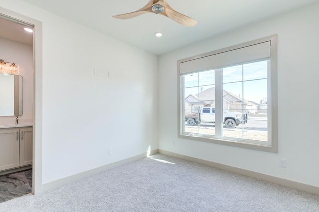 612 N 9th Street, Wolfforth, TX 79382