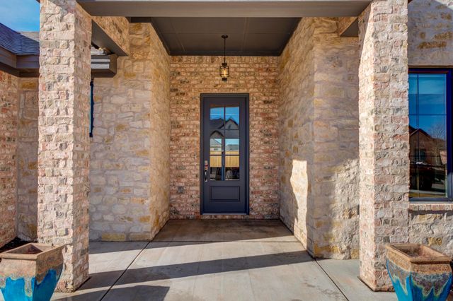 612 N 9th Street, Wolfforth, TX 79382