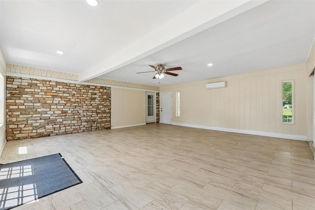819 W Adams Street, Purcell, OK 73080