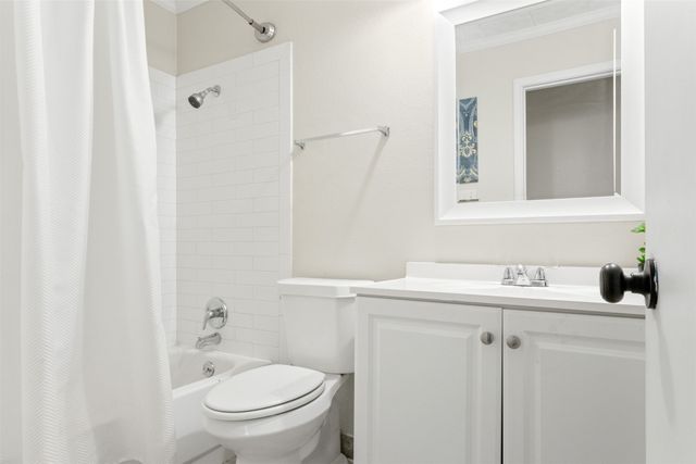 301 Hallmark Drive, Arlington, TX 76011