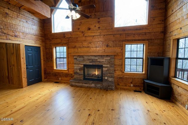 2034 Bales Way, Sevierville, TN 37876