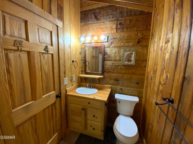 2034 Bales Way, Sevierville, TN 37876