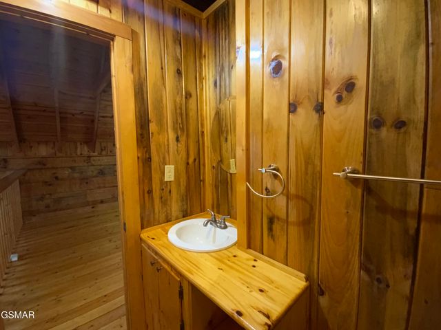 2034 Bales Way, Sevierville, TN 37876