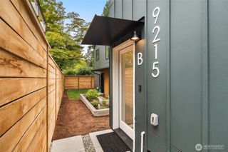 9215 B 12th Avenue NE, Seattle, WA 98115