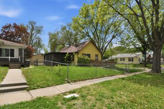 2401 Maple Street, Des Moines, IA 50317