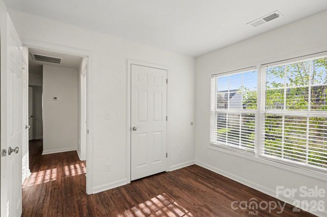 9823 Jeanette Circle, Charlotte, NC 28213