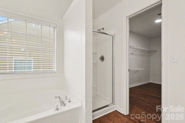 9823 Jeanette Circle, Charlotte, NC 28213