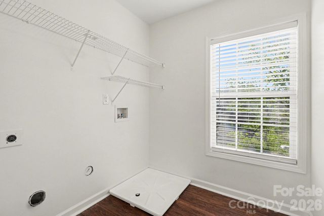 9823 Jeanette Circle, Charlotte, NC 28213