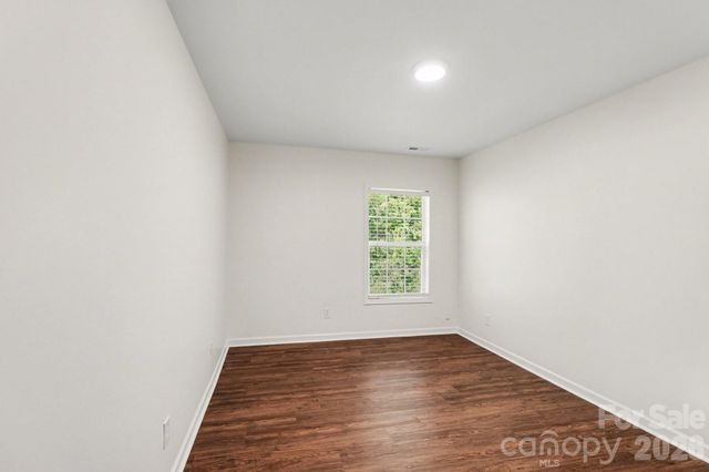 9823 Jeanette Circle, Charlotte, NC 28213