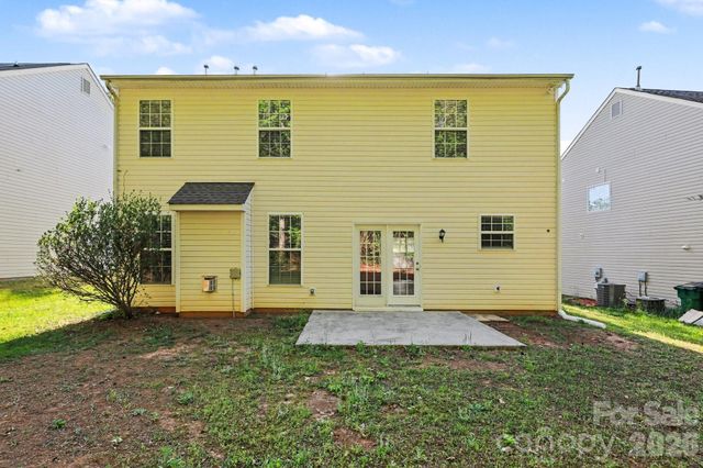 9823 Jeanette Circle, Charlotte, NC 28213