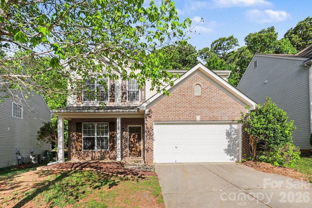 9823 Jeanette Circle, Charlotte, NC 28213