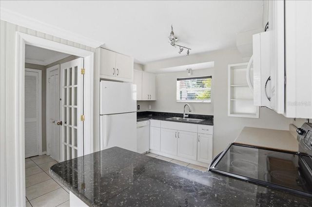 620 SARABAY ROAD, Osprey, FL 34229