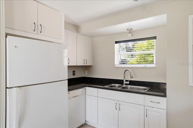 620 SARABAY ROAD, Osprey, FL 34229