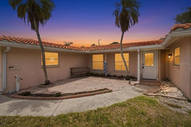 620 SARABAY ROAD, Osprey, FL 34229