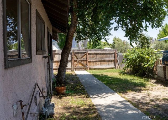 323 S Harvard, Hemet, CA 92543
