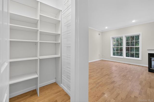 34 Alexander Court, Nanuet, NY 10954