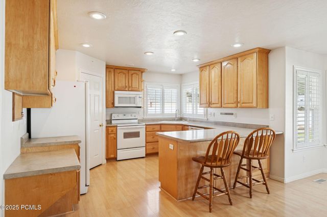 1434 W Autumn Oak Circle, West Jordan, UT 84088