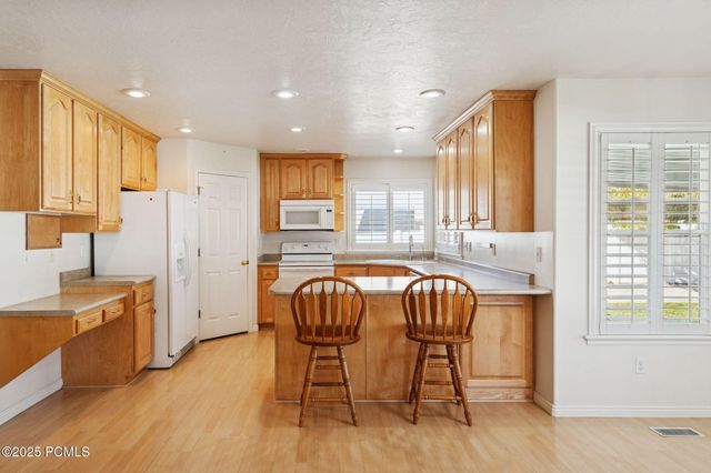 1434 W Autumn Oak Circle, West Jordan, UT 84088