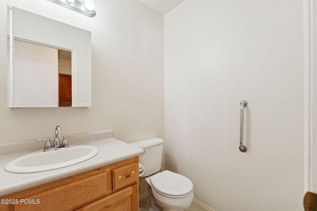 1434 W Autumn Oak Circle, West Jordan, UT 84088