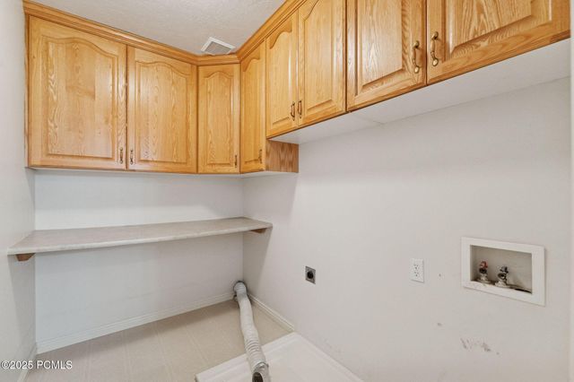 1434 W Autumn Oak Circle, West Jordan, UT 84088