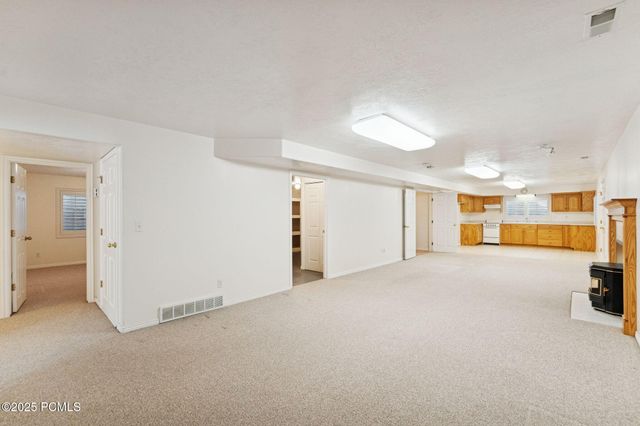 1434 W Autumn Oak Circle, West Jordan, UT 84088