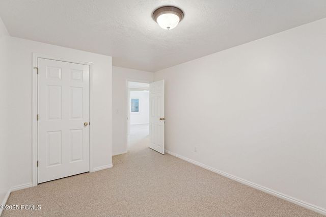 1434 W Autumn Oak Circle, West Jordan, UT 84088