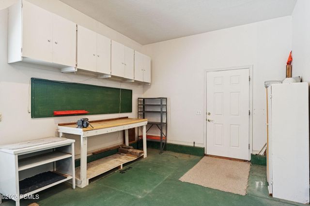 1434 W Autumn Oak Circle, West Jordan, UT 84088