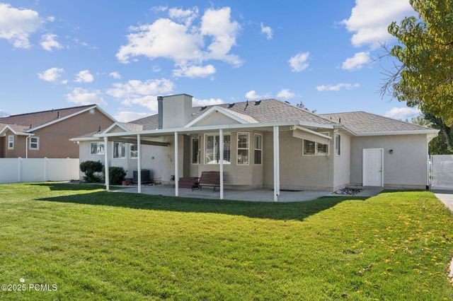 1434 W Autumn Oak Circle, West Jordan, UT 84088