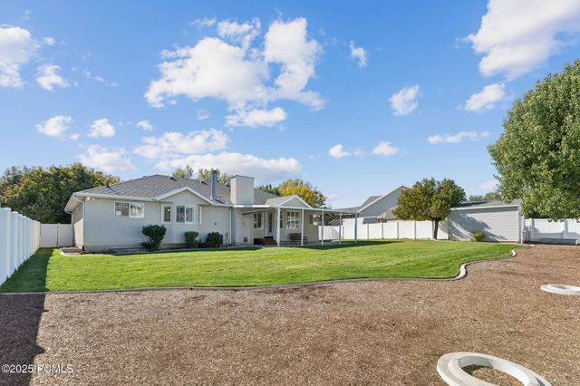 1434 W Autumn Oak Circle, West Jordan, UT 84088